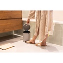 Prullenbak 5.0l NewIcon Brabantia soft grey sfeer 2