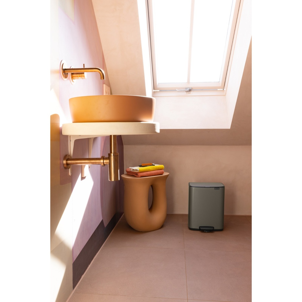 Prullenbak 12.0l Bo pedaal Brabantia platinum sfeer 3