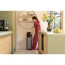Prullenbak 30.0l Bo pedaal Brabantia platinum sfeer 1