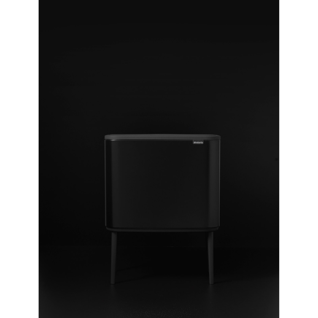 Prullenbak 36.0l Bo touch Brabantia matt black sfeer 1