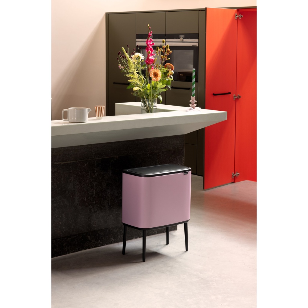 Prullenbak 11/23.0l Bo touch Brabantia lilac pink sfeer 2