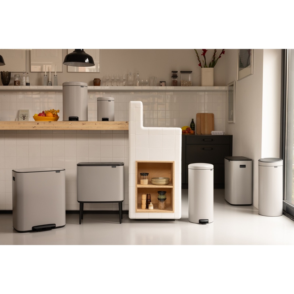 Prullenbak 3x11.0l Bo touch Brabantia soft grey sfeer 2