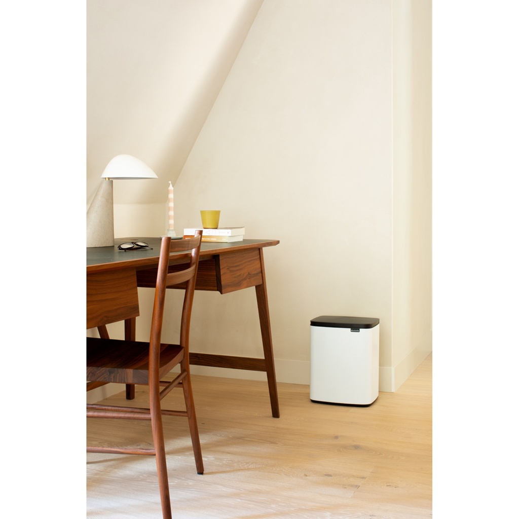 Prullenbak 12.0l Bo Brabantia white sfeer 2