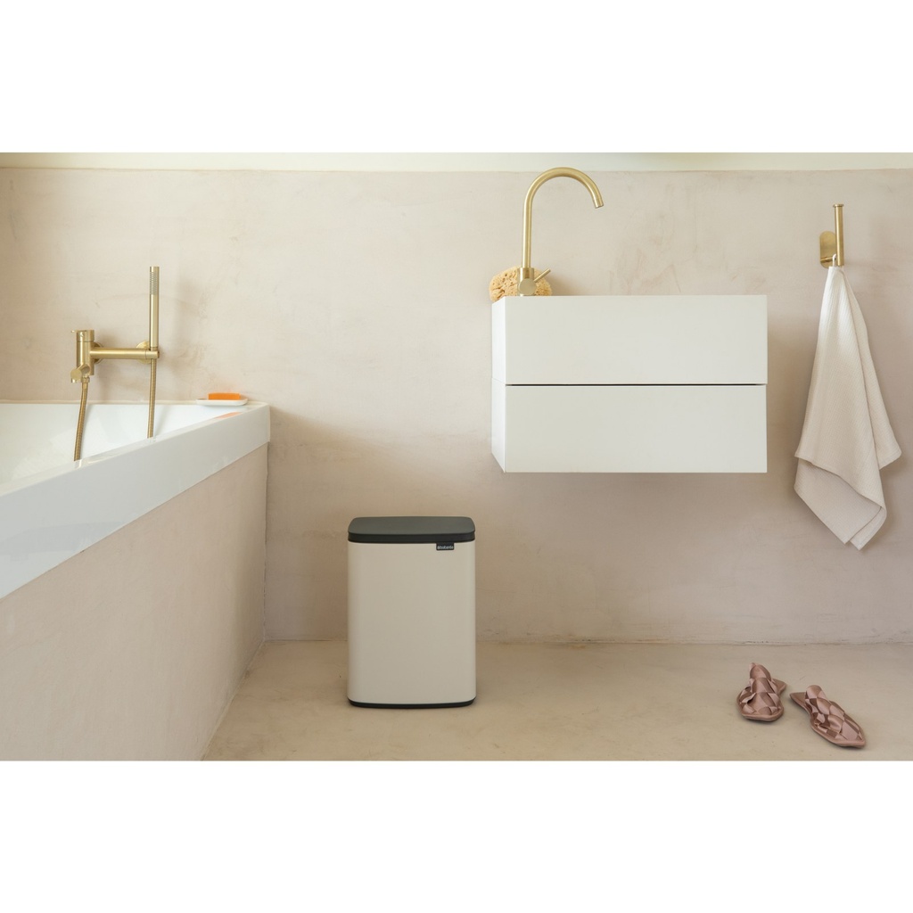Prullenbak 12.0l Bo Brabantia soft beige sfeer 1