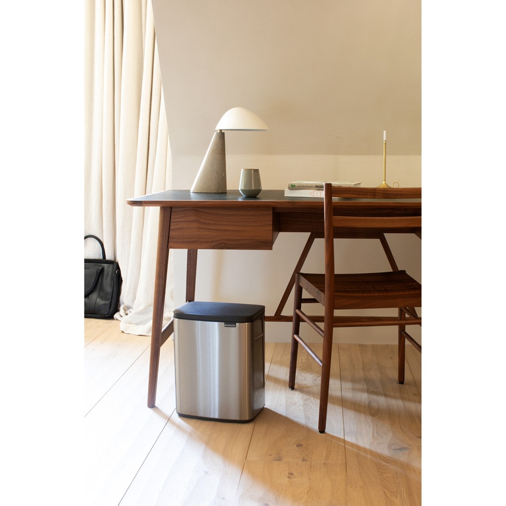 Prullenbak 12.0l Bo Brabantia fpp matt steel sfeer 2