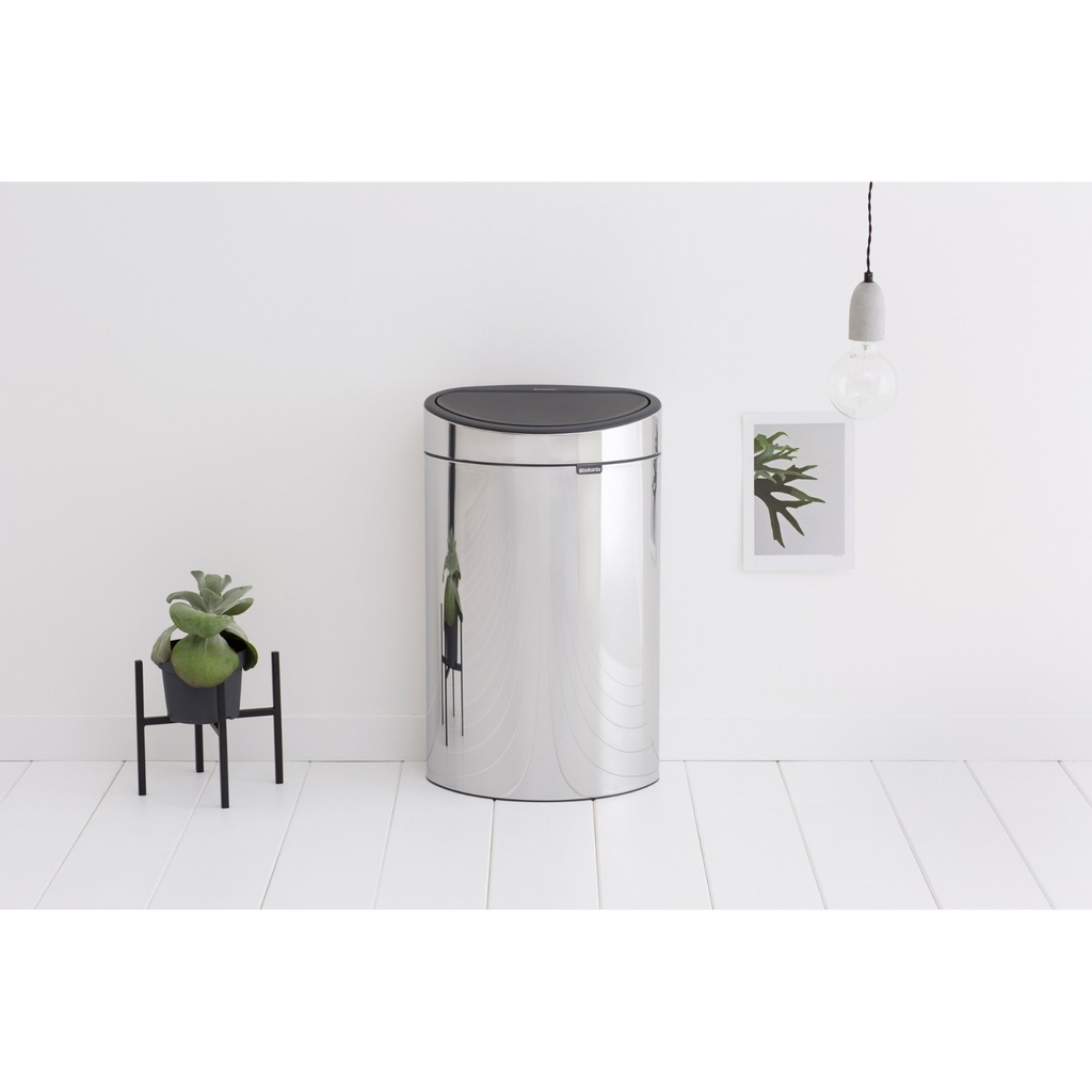 Prullenbak 40.0l touch bin Brabantia steel sfeer 2