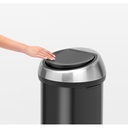 Prullenbak 60.0l touch bin Brabantia matt black/fpp matt steel sfeer 3