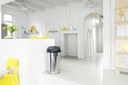 Prullenbak 60.0l touch bin Brabantia steel/matt black sfeer 1