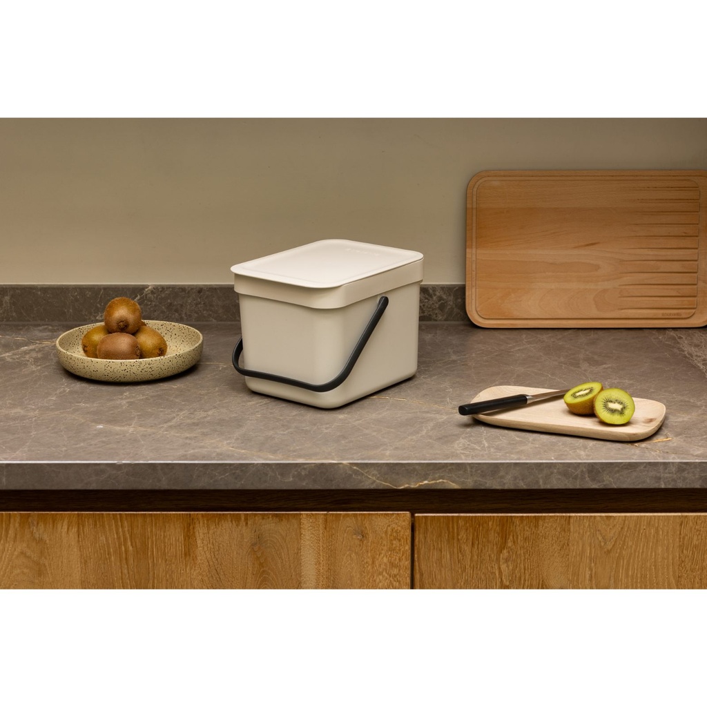 Prullenbak sort&go 6.0l Brabantia soft beige sfeer 1