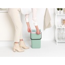 Prullenbak sort&go 25.0l Brabantia jade green sfeer 2