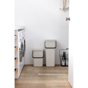 Prullenbak sort&go 25.0l Brabantia soft beige sfeer 1