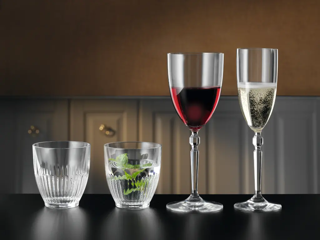 106720_106721_106722_PR_Heritage_02 (1).webp