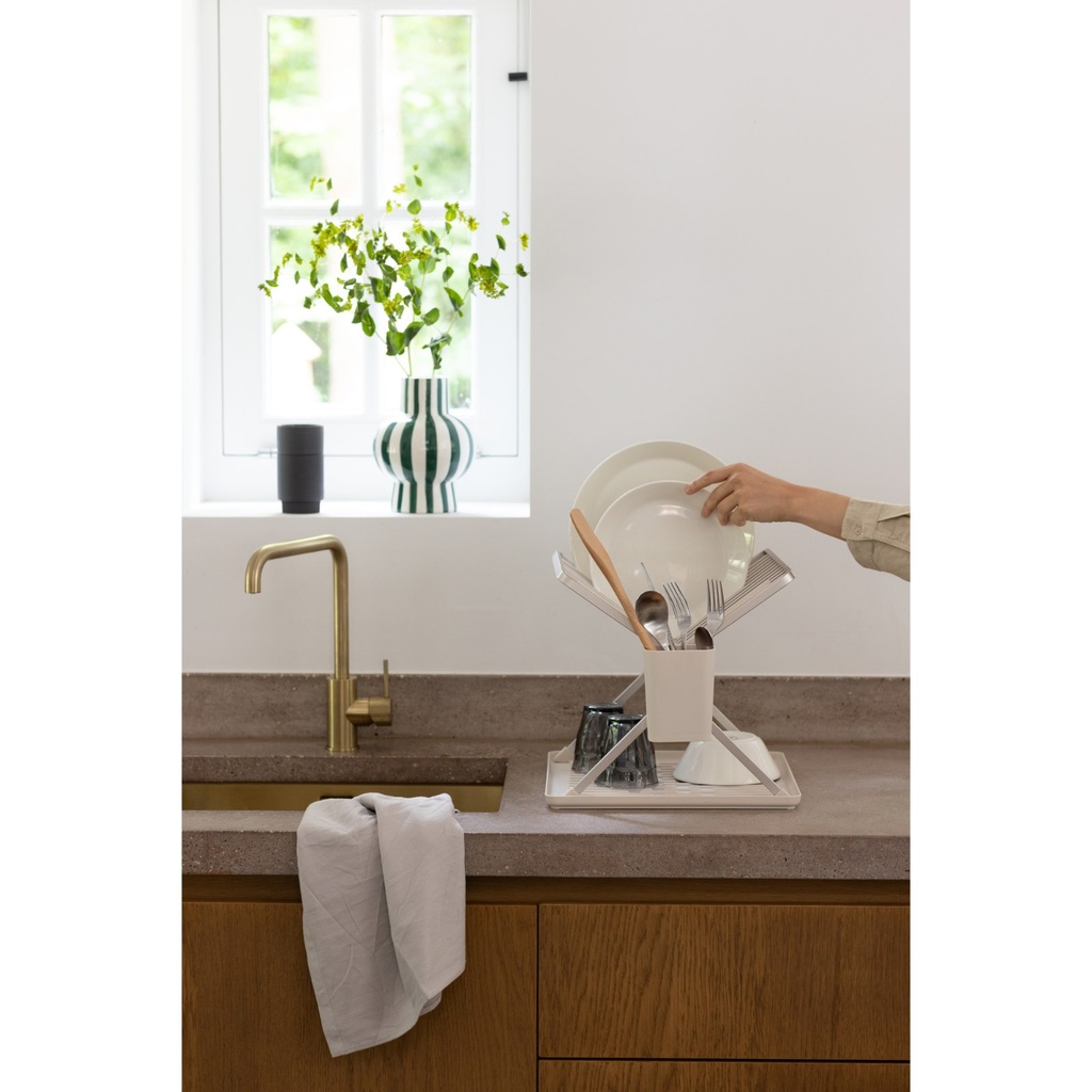 Afdruiprek inklapbaar compact sinkside Brabantia soft beige sfeer 2