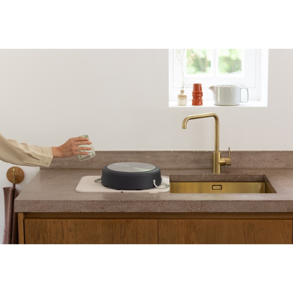 Afdruipmat sinkside siliconen Brabantia soft beige sfeer 2