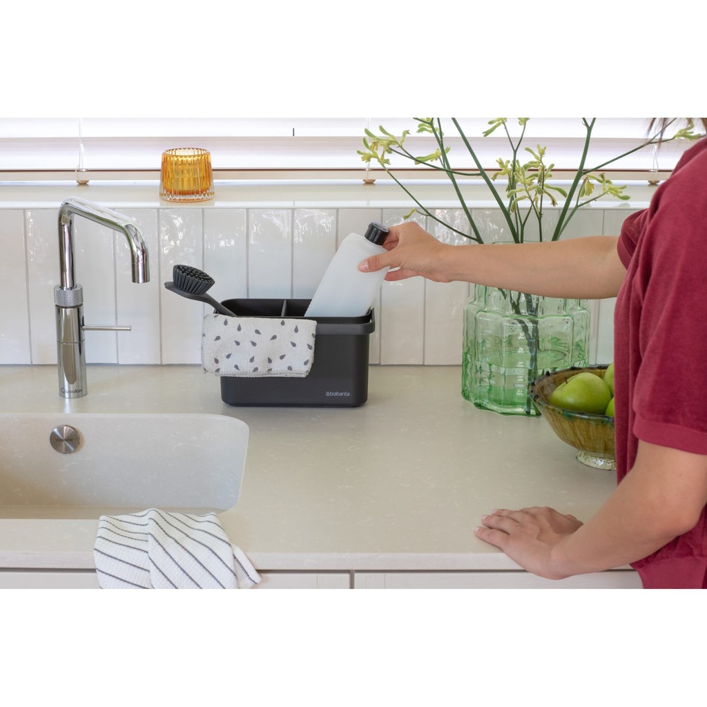 Aanrecht organiser m/vaatdoekhouder sinkside Brabantia dark grey sfeer 1