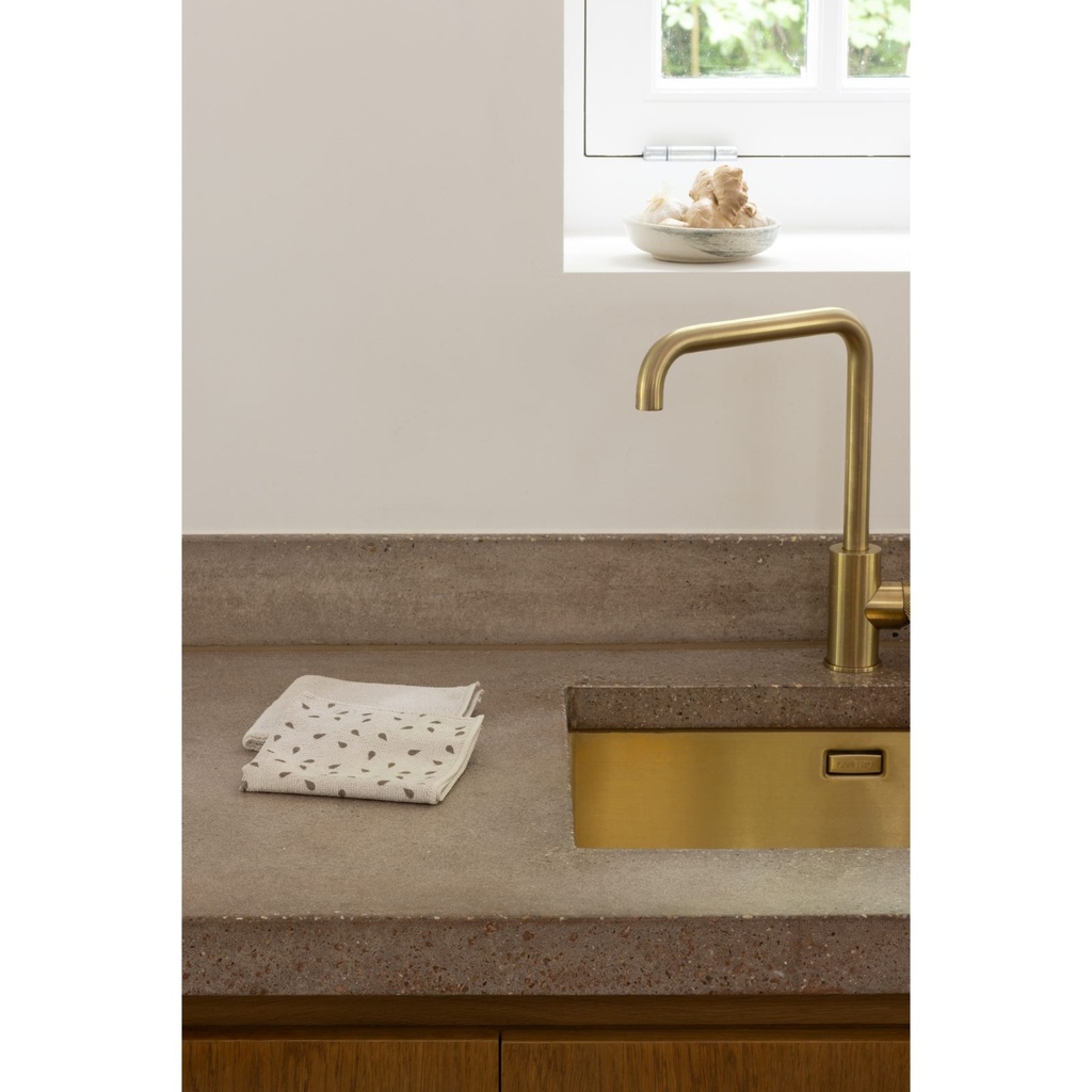 set van 2 schoonmaakdoekjes 30x30cm sinkside microvezel Brabantia soft beige sfeer 3