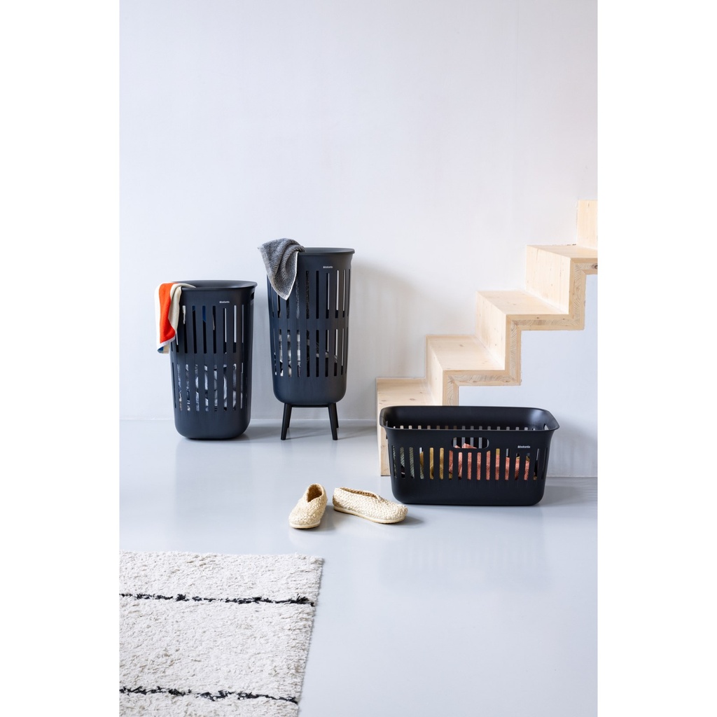 Wasmand m/deksel 55.0l collect-it hi Brabantia black sfeer 3