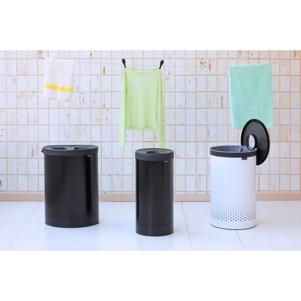 Wasbox m/kunststof deksel 60.0l Brabantia white/dark grey sfeer 2