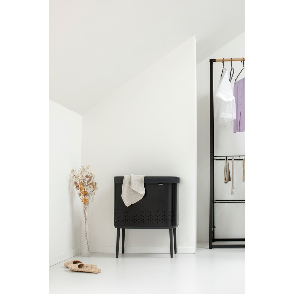 Wasbox 60.0l Bo Brabantia matt black sfeer 3