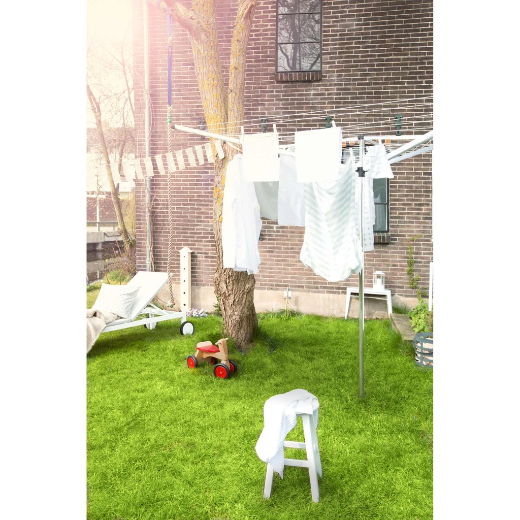 Droogmolen 50.0mtr essential m/betonanker Brabantia metallic grey sfeer 1