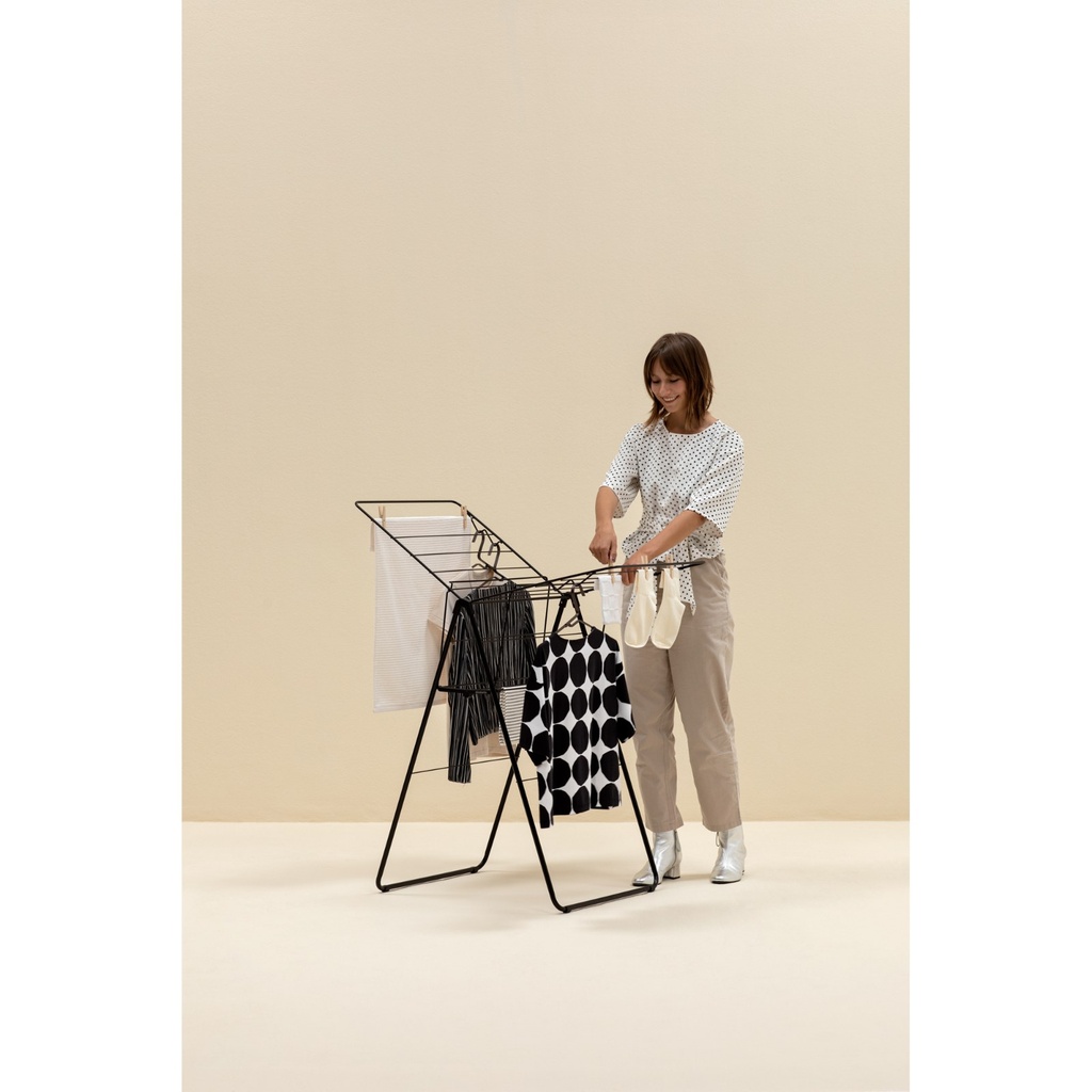 Droogrek 15.0mtr hangon Brabantia matt black sfeer 3