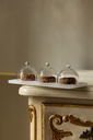 Serveerplateau met 3 cloches 25.0x9.0x(h)7.5cm Mealplak Sweety white Revol sfeer 2