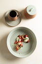 Schotel espresso 12.4cm Contre-Jour almond green Revol sfeer 1