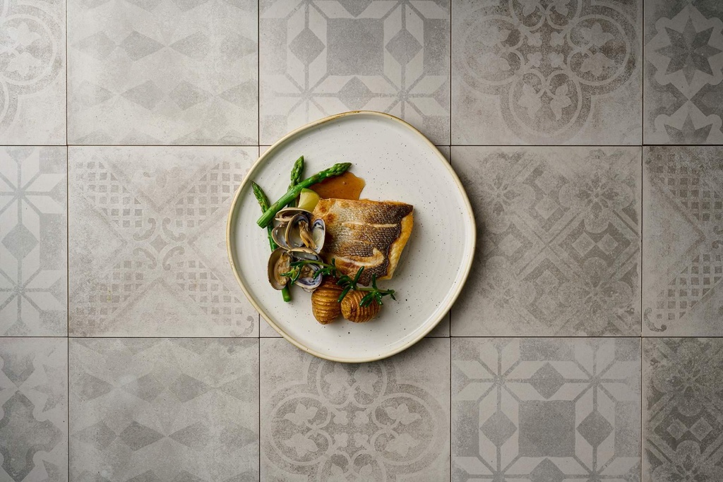 Bord plat coupe organic 26.0x21.8cm Stonecast Barley White Churchill sfeer 1