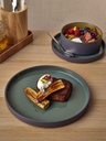 Bord walled 24.7cm Kava Green Genware sfeer 1