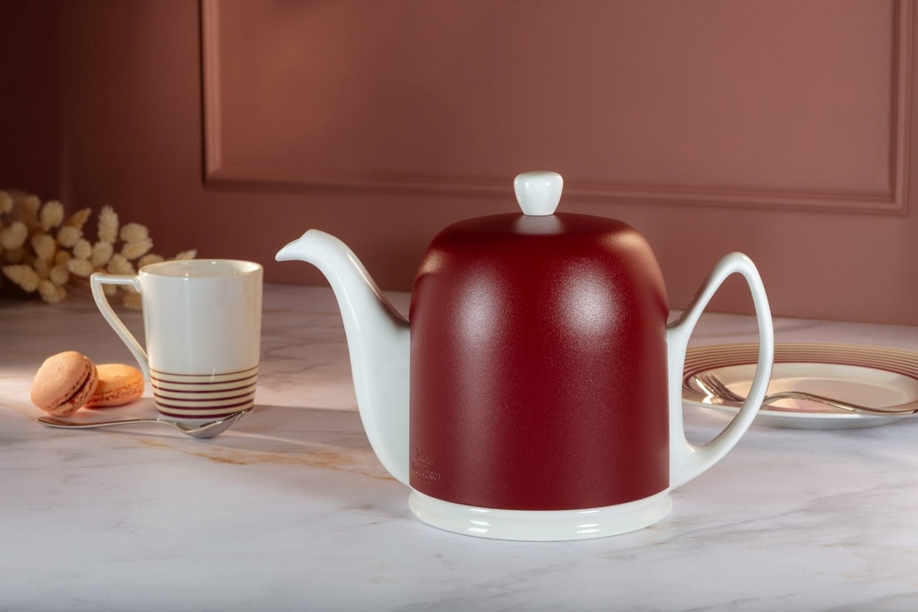 Theepot 100.0cl Salam white cloche burgundy Guy Degrenne sfeer 3