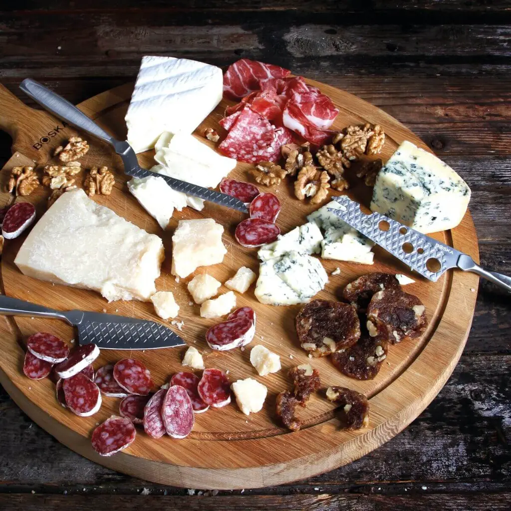 307095-BOSKAMonaco_CheeseKnifeSet_6.webp