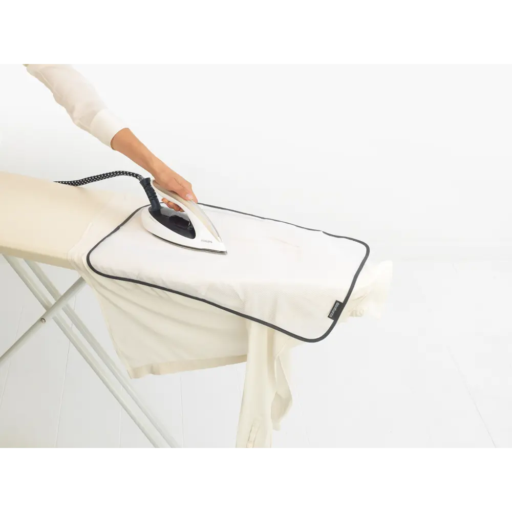 Protective Ironing Cloth, 40x60 cm - White - 8710755149481 Brabantia_96dpi_1000x1000px_7_NR-26243.webp