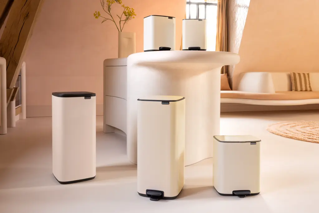Bo Pedal Bin Collection + Touch Bin _ Soft Beige_300dpi_1181x788px_E_NR-49161.webp