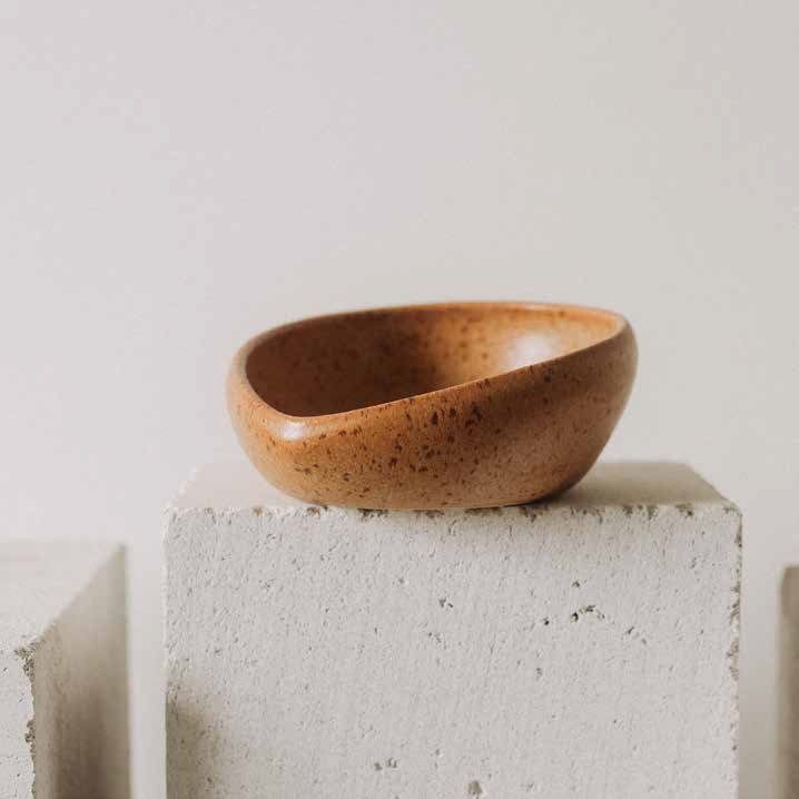 Kom 14.0x8.0x3.5cm Oval Aarde Poemi