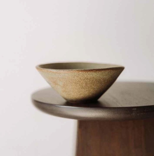 [510995] Kom 15.0x6.0cm Aarde Poemi